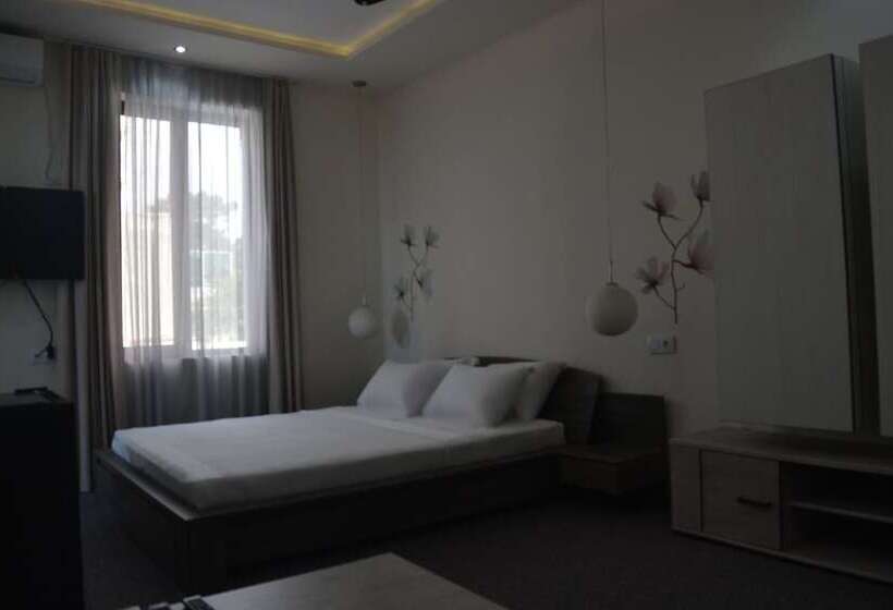 سوییت با چشم‌انداز دریا, Kent