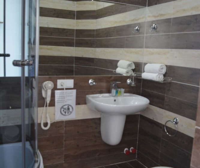 سوییت با چشم‌انداز دریا, Kent