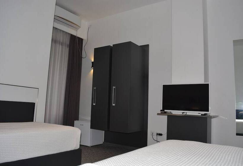 اتاق استاندارد با بالکن, Kent