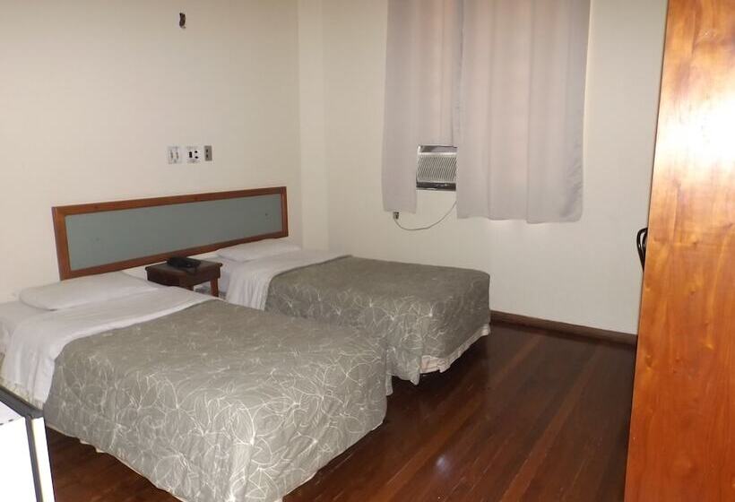 标准间, Martha Office