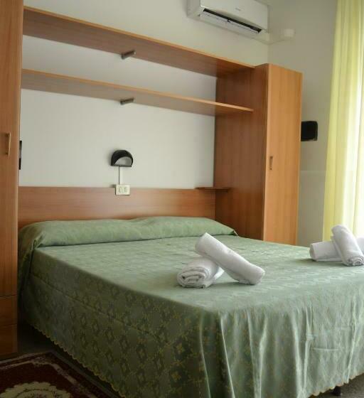 Quarto Estandar, Mirage