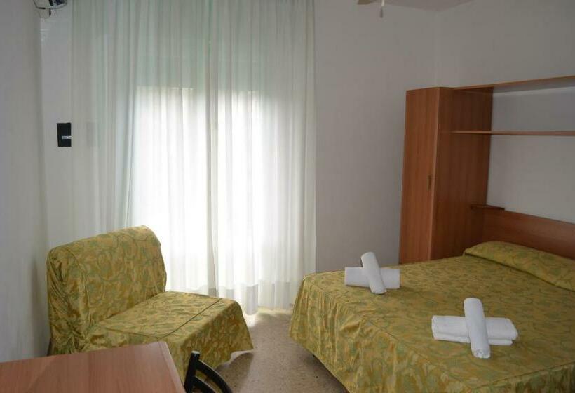 Quarto Triplo Estandar, Mirage