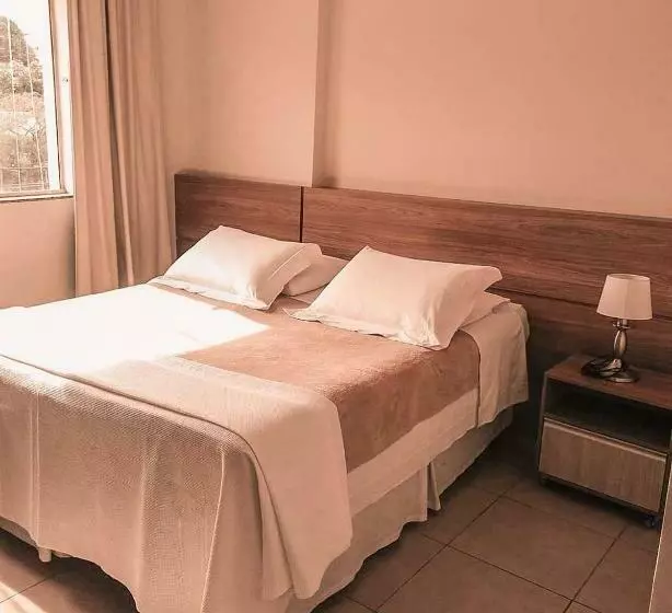 Standard-huone, Monte Carlo