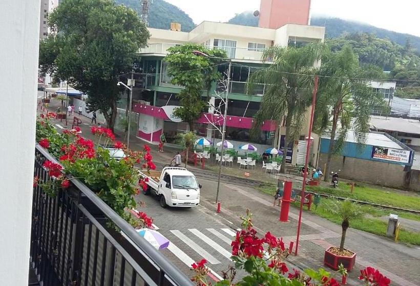 4인용 수피리어 룸, Nelo