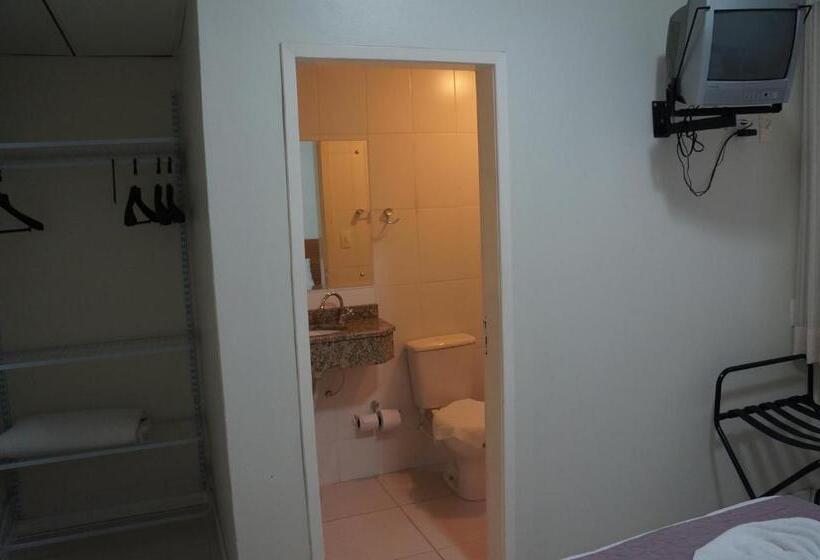 스탠다드 룸, Nelo