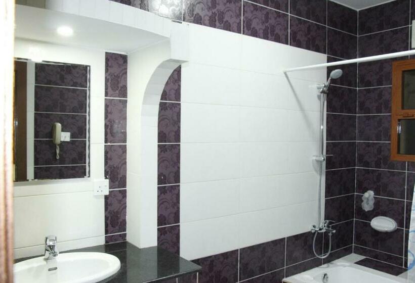 اتاق کلاسیک, Riyam