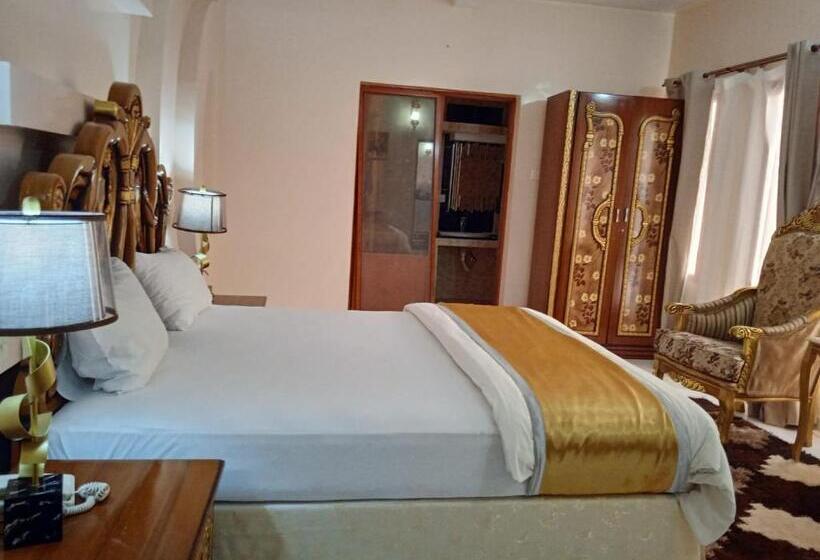 سوییت اجرایی, Riyam