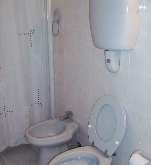 اتاق سوپریور, Romi