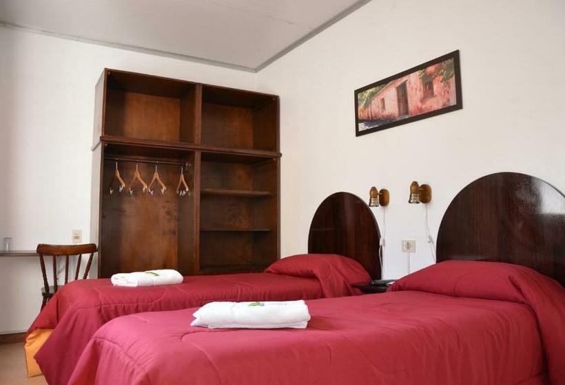 اتاق سوپریور, Romi