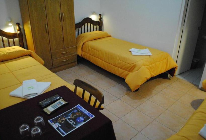 اتاق سوپریور سه تخته, Romi