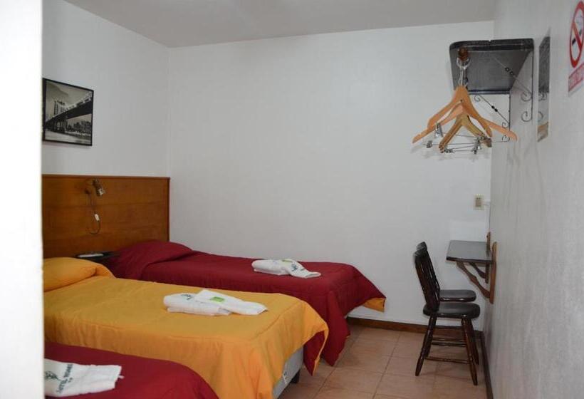 اتاق سوپریور سه تخته, Romi