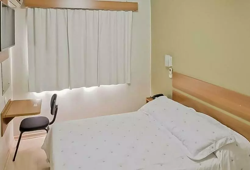 デラックスルーム, Tri Hotel Centro Chapecó
