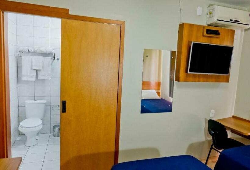 デラックスルーム, Tri Hotel Centro Chapecó