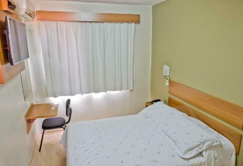 デラックスルーム, Tri Hotel Centro Chapecó