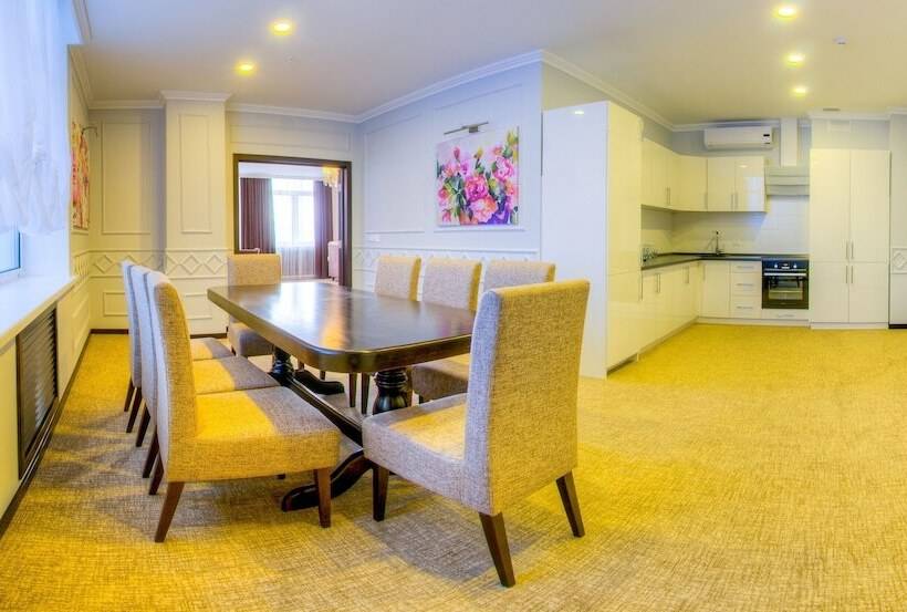 דירת חדר, Reston Hotel & Spa