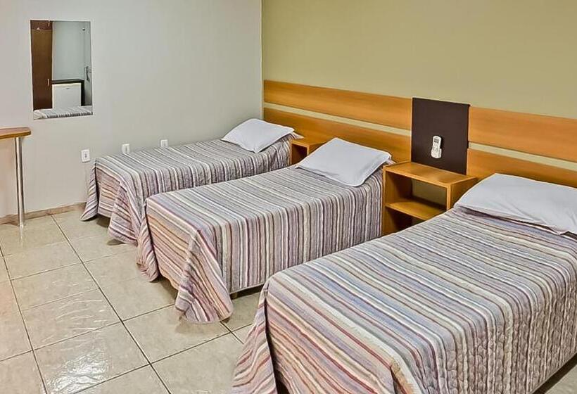 デラックストリプルルーム, Tri Hotel Centro Chapecó