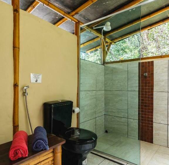 Бунгало Стандарт, Universo Pol Bamboo Hostel