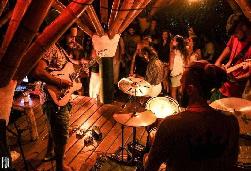 공동 객실, Universo Pol Bamboo Hostel