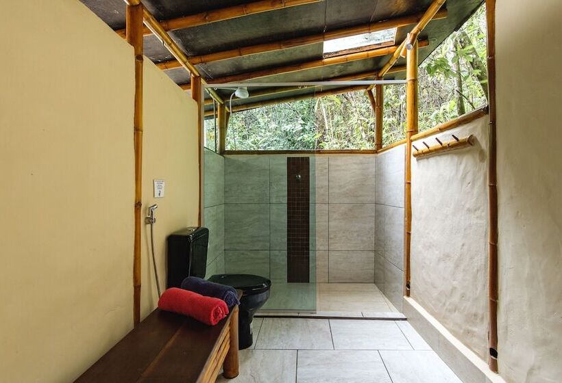 Бунгало Стандарт, Universo Pol Bamboo Hostel