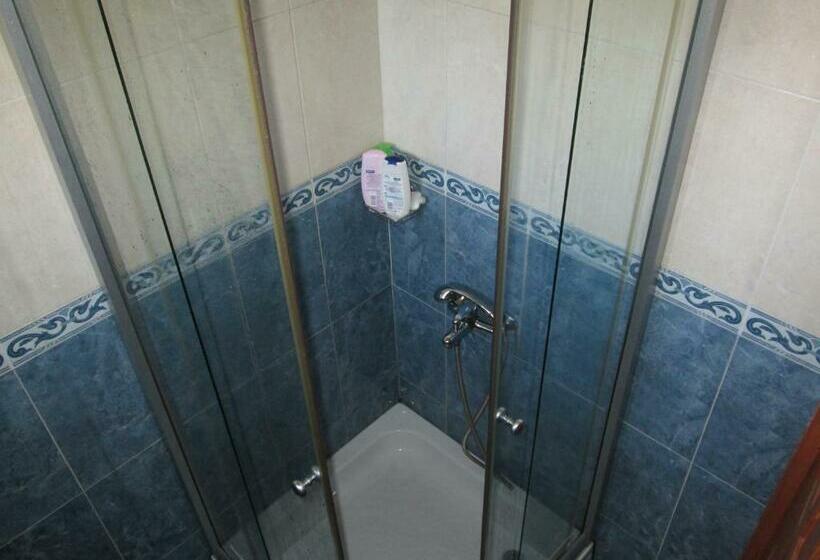 Habitació Quàdruple Estàndard amb Balconada, B&b Lovac