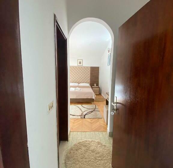 Habitació Economy, B&b Lovac