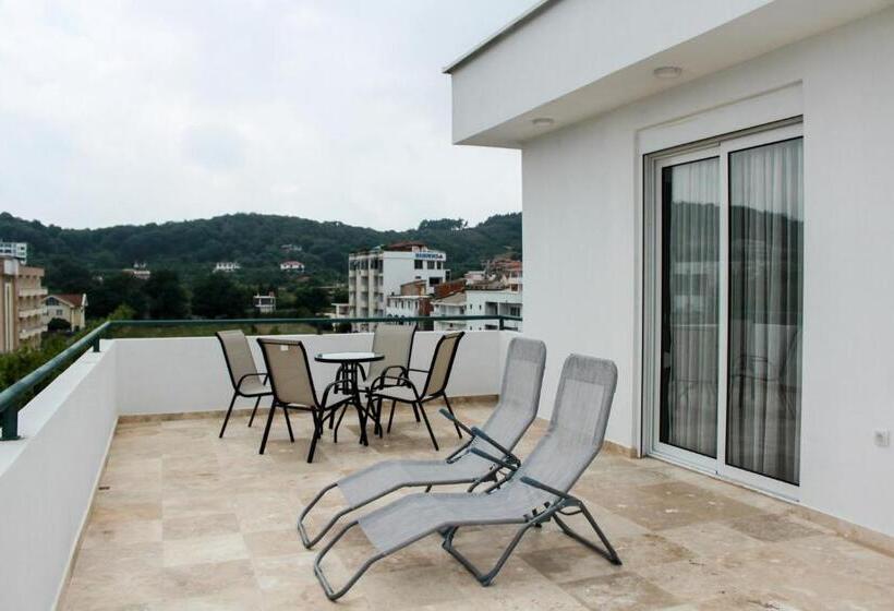 Estudi estàndard amb Terrassa, B&b Lovac