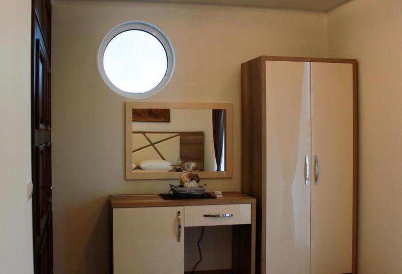 Estudi estàndard amb Terrassa, B&b Lovac