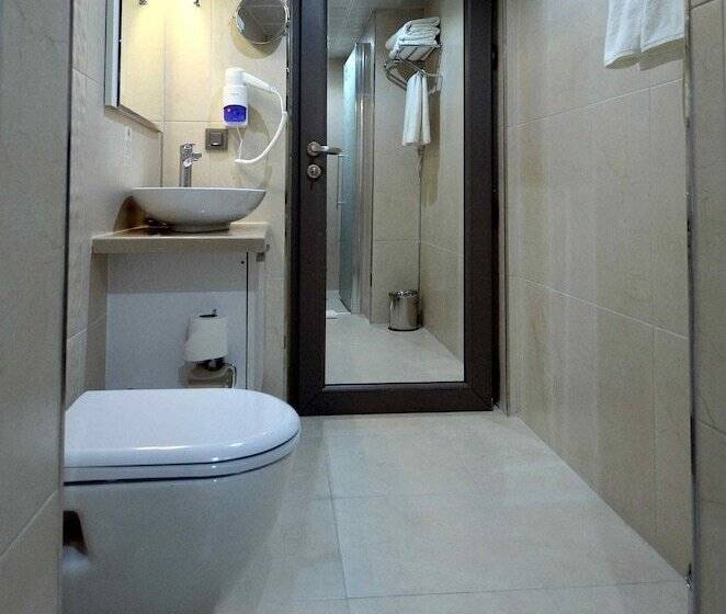 اتاق استاندارد یک نفره, Devin Otel