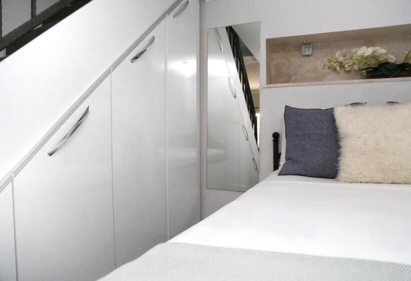 1 Bedroom Duplex Apartment, Ditto Flats