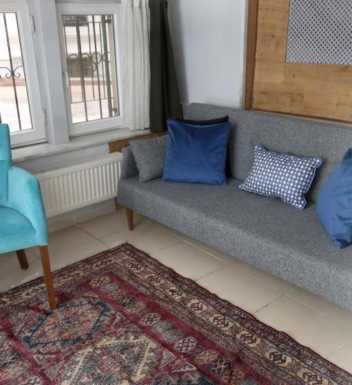 1 Bedroom Duplex Apartment, Ditto Flats