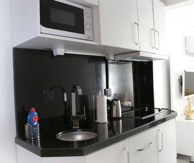 1 Bedroom Apartment, Ditto Flats