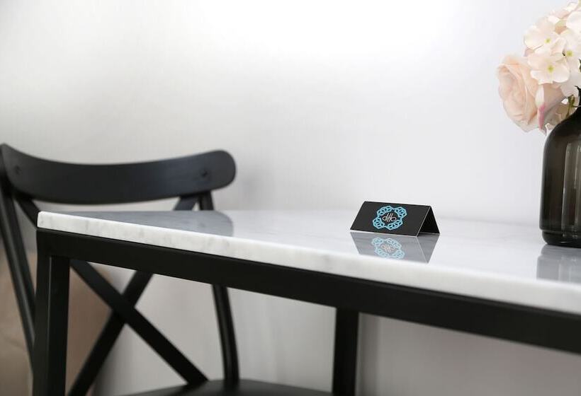 1 Bedroom Apartment with Balcony, Ditto Flats