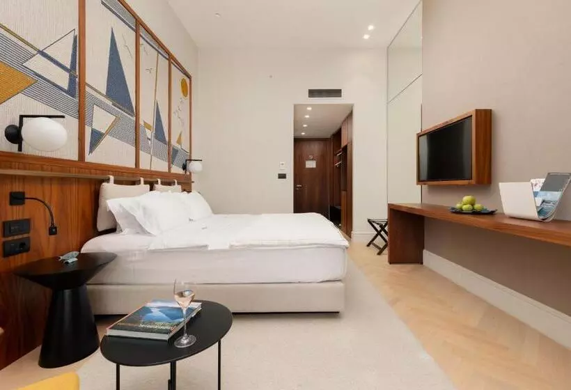 Superior Room Garden View