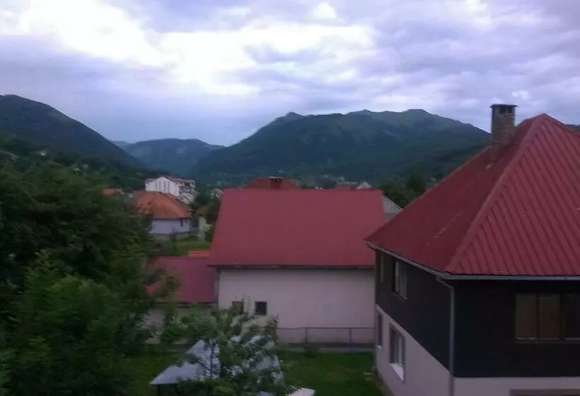 اتاق استاندارد سه نفره, Private Accommodation Lidija Rakočević