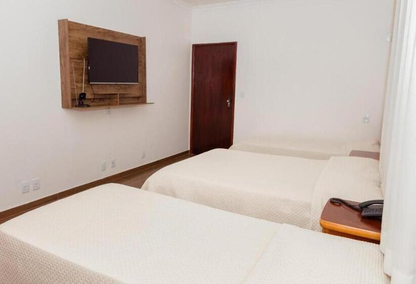 غرفة قياسية, Castelar Novo