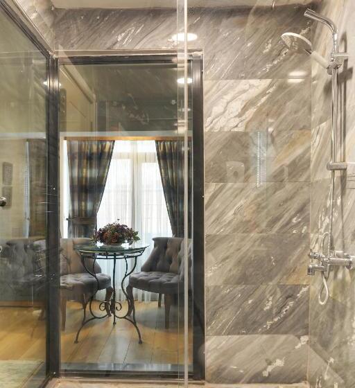 스위트, Grande Stella