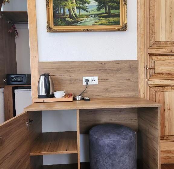 سوییت خانوادگی, Kadıköy White House