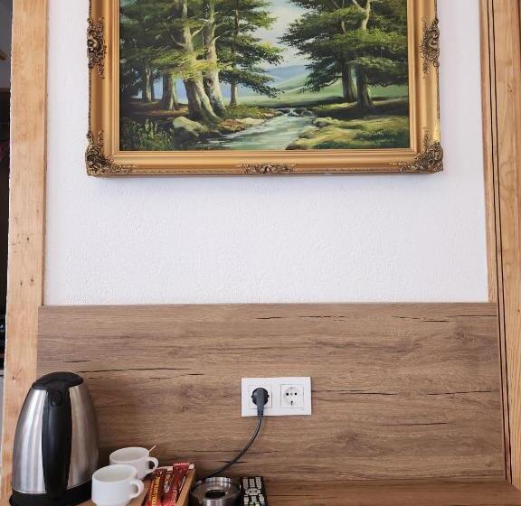 سوییت خانوادگی, Kadıköy White House