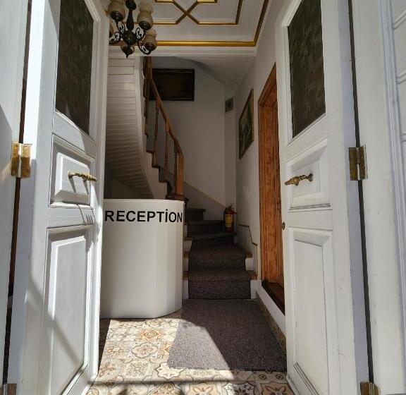 اتاق استاندارد یک نفره, Kadıköy White House