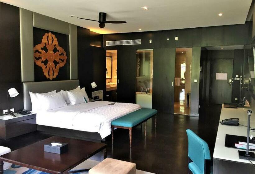 Camera Deluxe, Le Méridien Paro, Riverfront