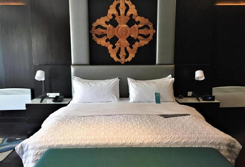 Camera Deluxe, Le Méridien Paro, Riverfront