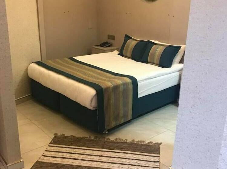 스탠다드 룸, Nun Otel