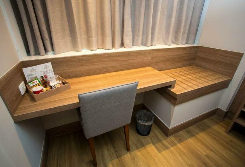 اتاق استاندارد سه نفره, Petit Rio