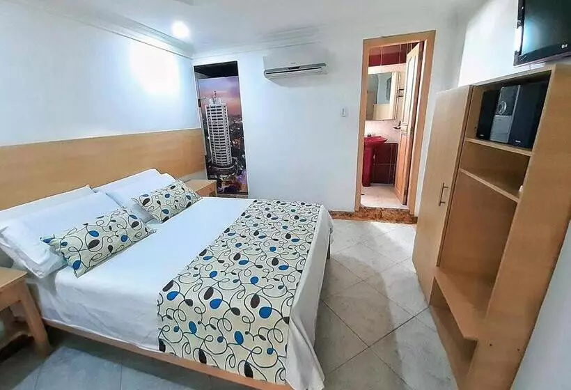 Economy-huone, Plaza 43
