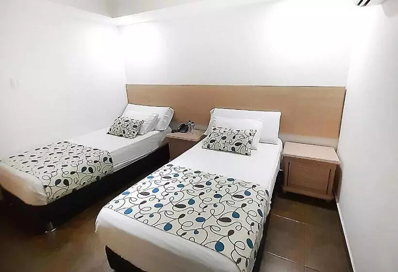 Standard-huone, Plaza 43