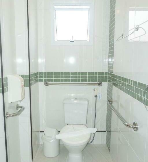 스탠다드 트리플 룸, Upg