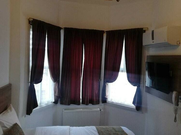 اتاق لوکس, Kadıköy White House