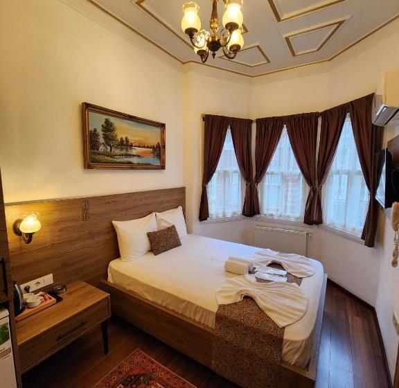 اتاق لوکس, Kadıköy White House