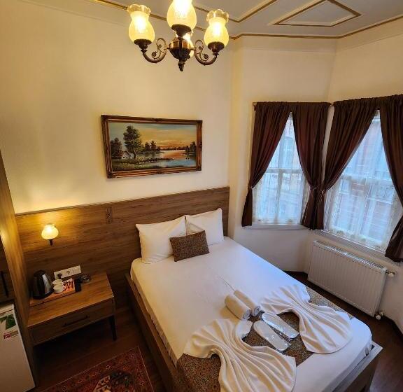 اتاق لوکس, Kadıköy White House