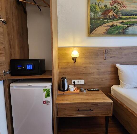 اتاق استاندارد, Kadıköy White House